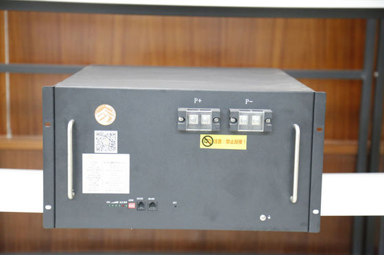 أنظمة تخزين الطاقة الذكية للخدمات العامة ESS 400V للاستخدام الأمثل للطاقة